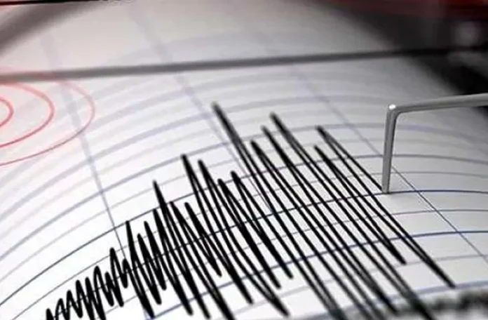 6.1 ve 5.6 büyüklüğünde iki deprem Kolombiya'yı vurdu.