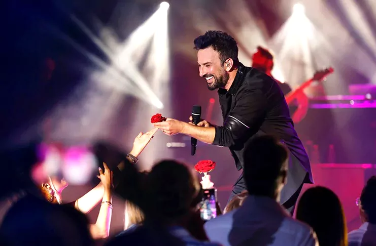 Tarkan Monte Carlo Sporting Festivali'nin kapanış konserini verdi.